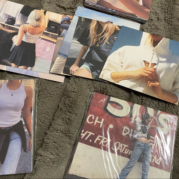 Brandy Melville postcards - Picture 2 of 6